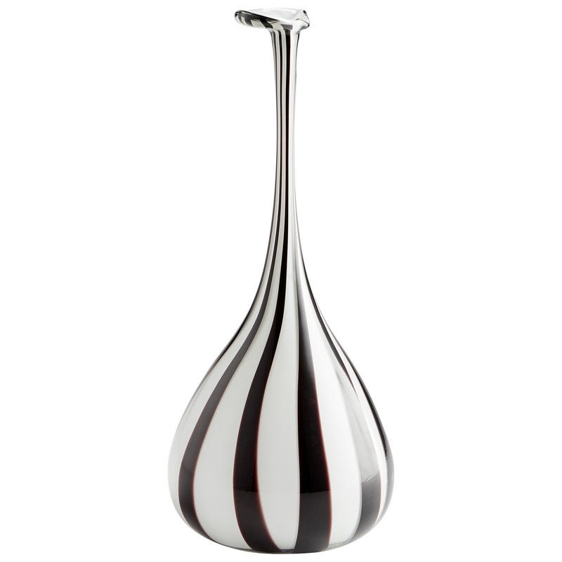 Sweeney Vase in Black And White