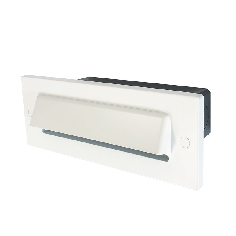 Step Shroud Trim W/Led`S in White