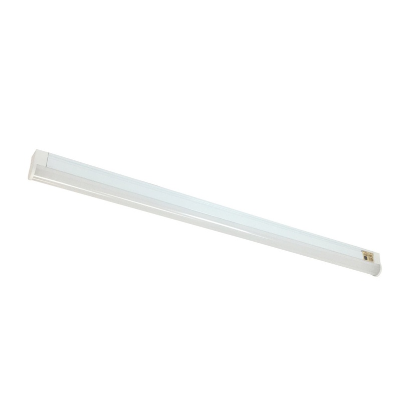LED Linear Undercabinet in White