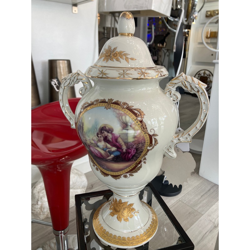 Antique Vintage Table Decor