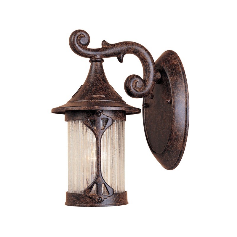 Canyon Lake One Light Wall Lantern in Chestnut