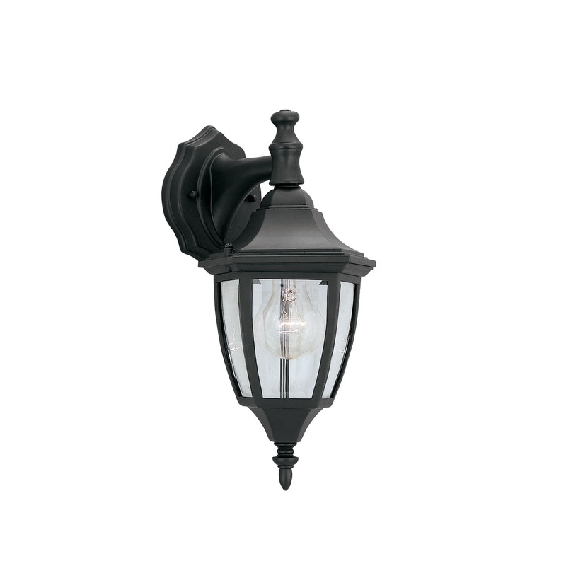 Builder Cast Aluminum One Light Wall Lantern in Black