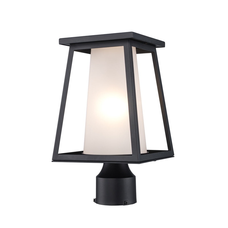 One Light Post Mount in Black