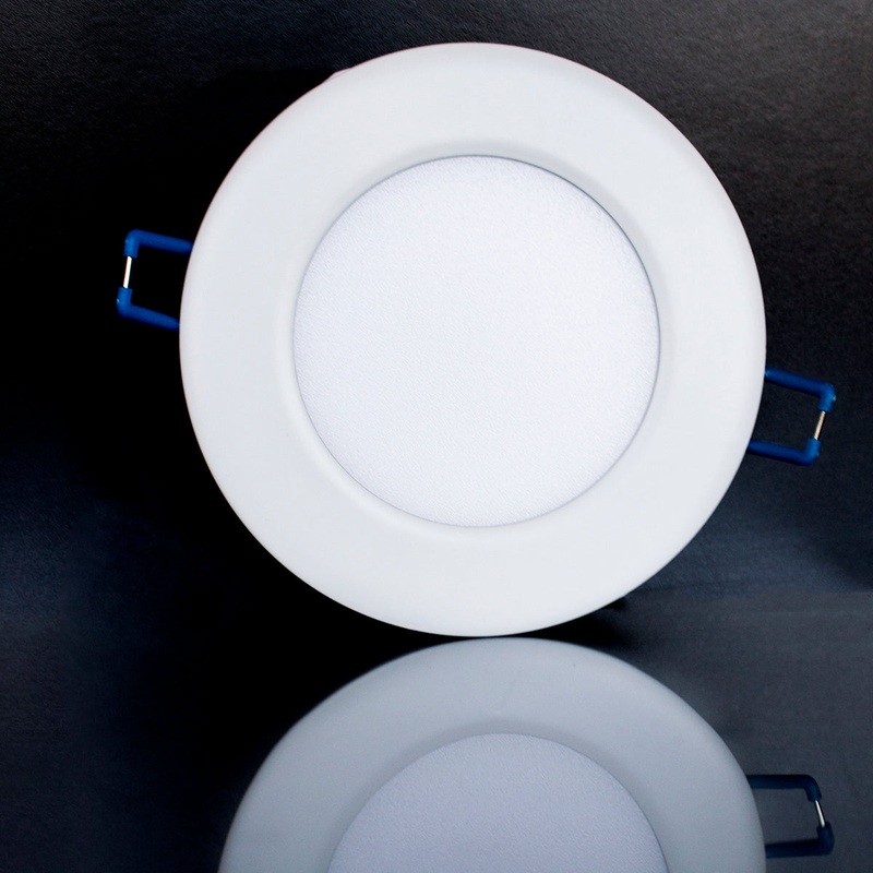 LED Recessed in White