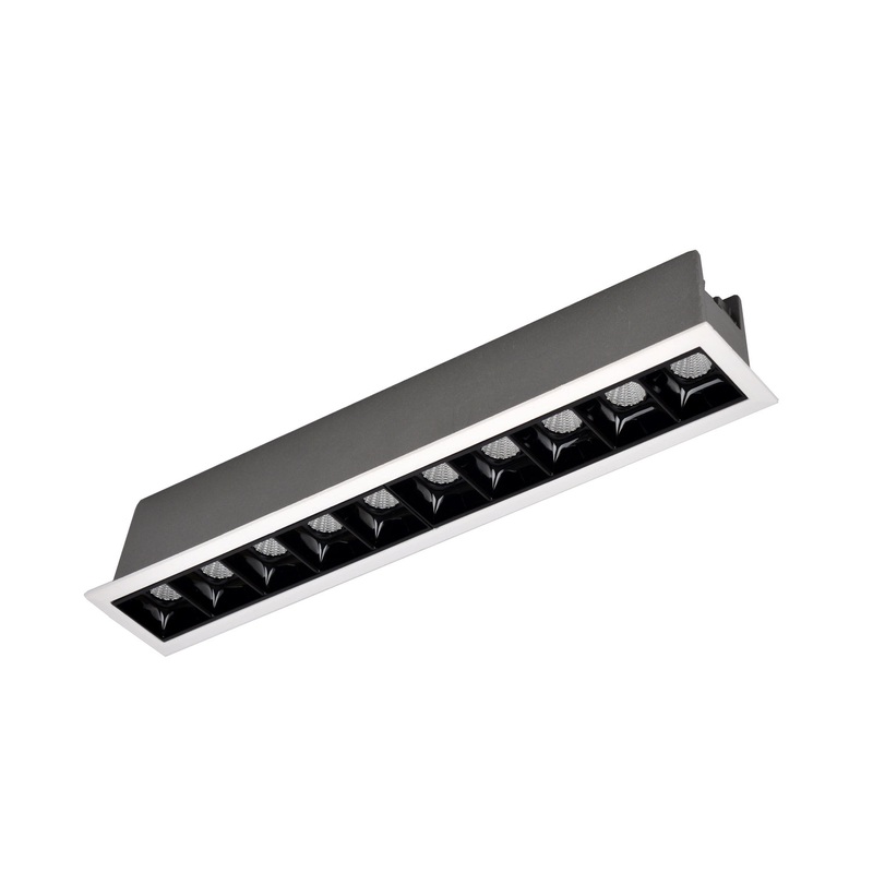 LED Recessed Fixture in Matte White W Black